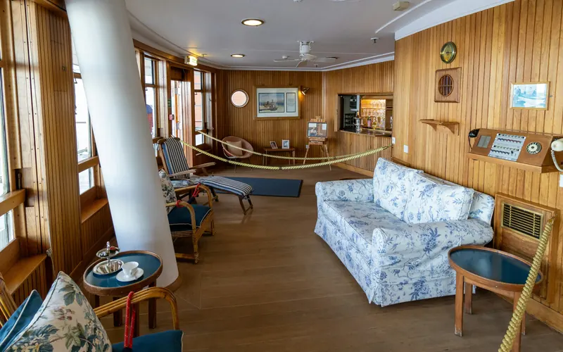 Royal Yacht Britannia amarrada en Leith