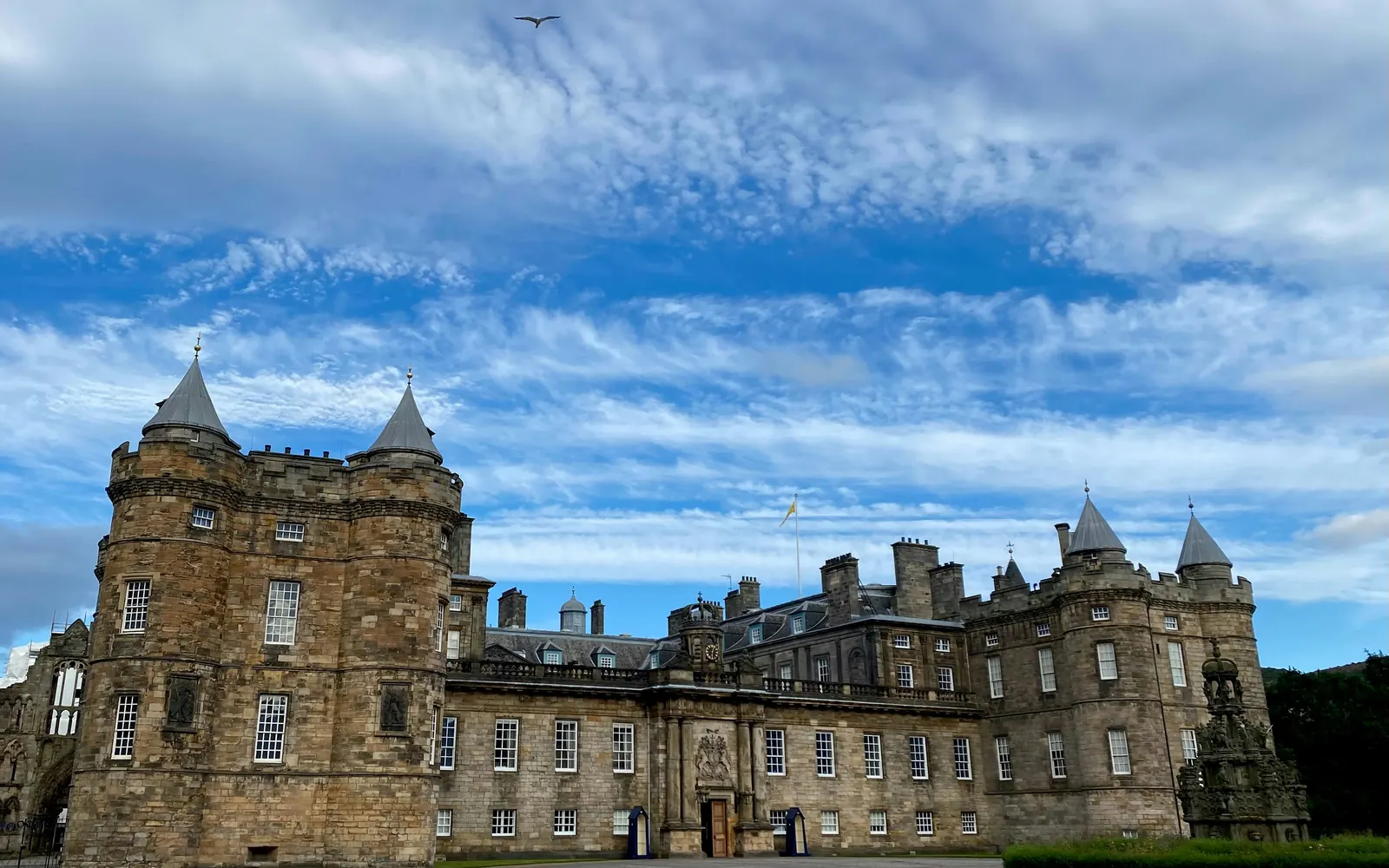 Palace of Holyroodhouse, la residencia oficial del Rey en Escocia